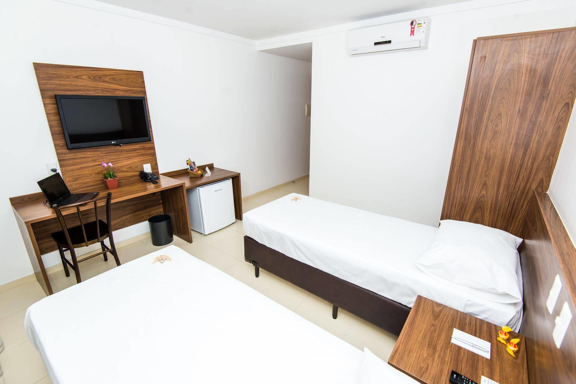 Hotel Jardins Сера Екстериор снимка